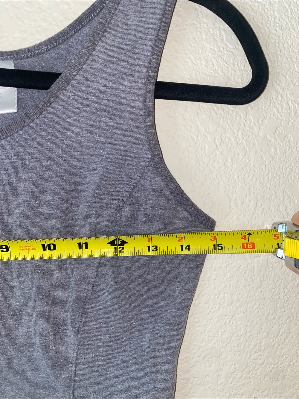 🎈Adorable Grey Workout tank top! - Picture 6 of 6